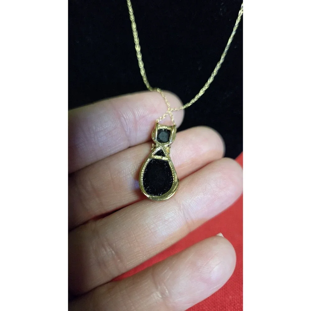 Vintage 14k Gold & Black Onyx Cat Pendant 18